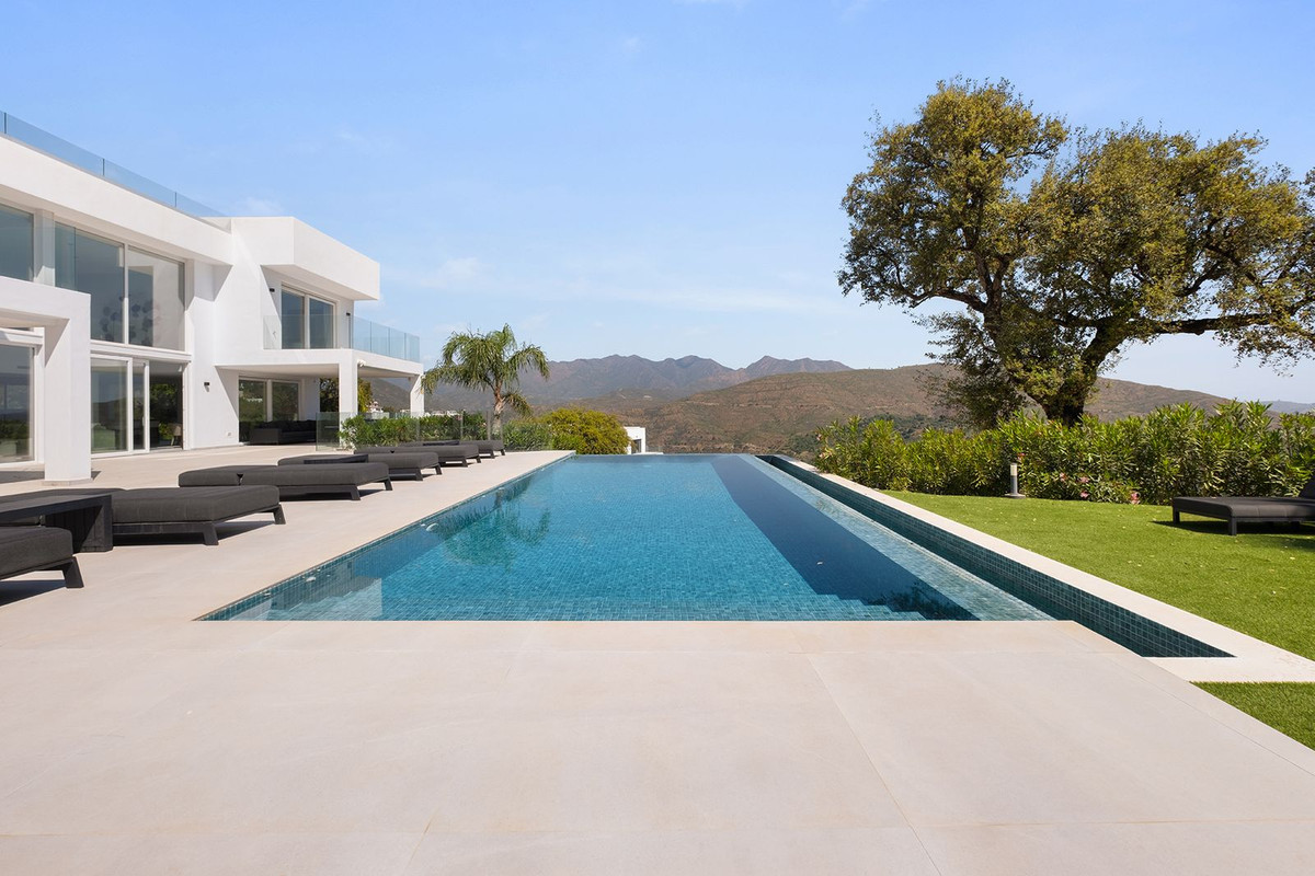 La Mairena, Marbella
